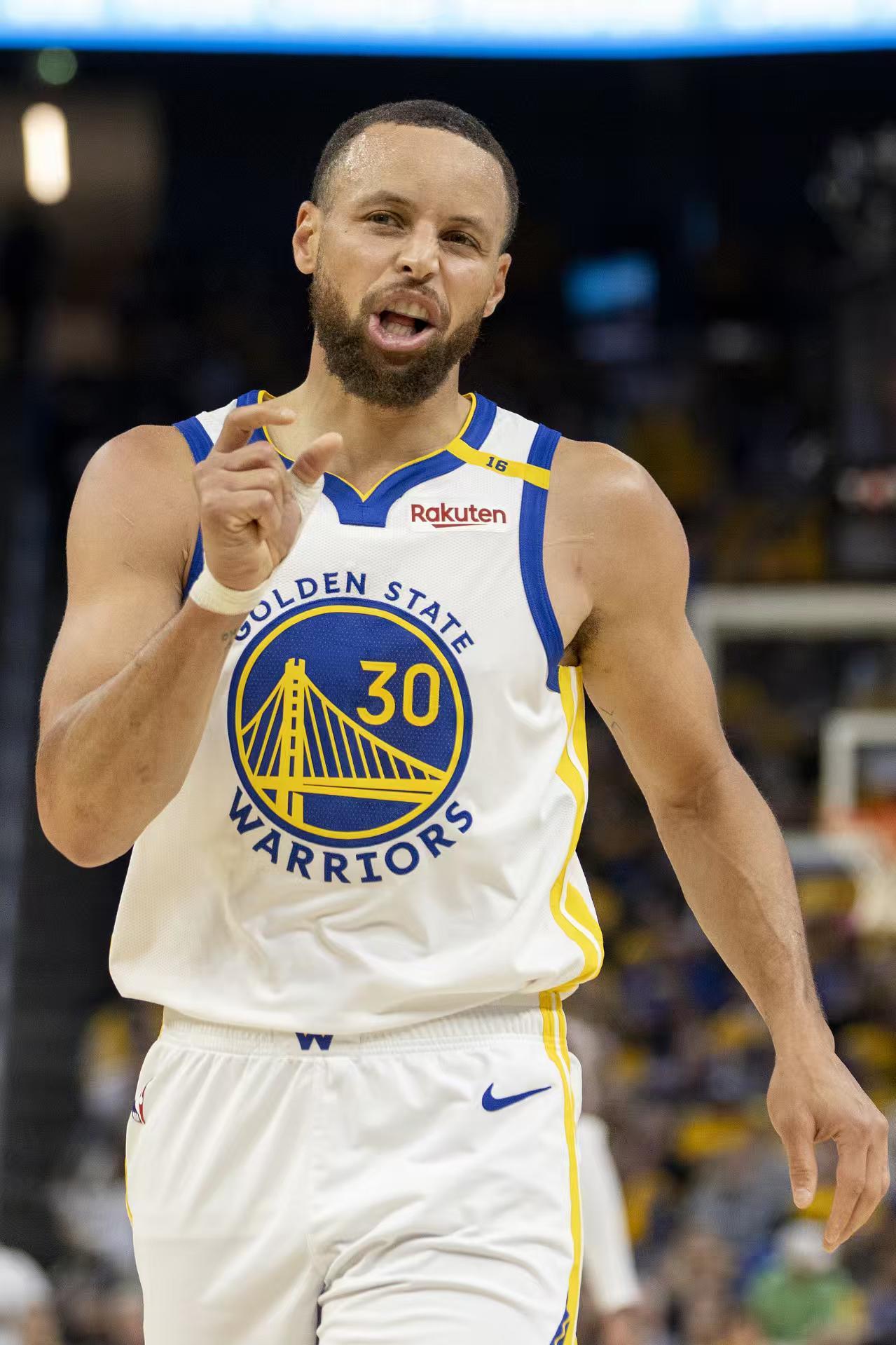 库里与詹杜等球星季后赛交手战绩均占优，对利拉德10胜0负